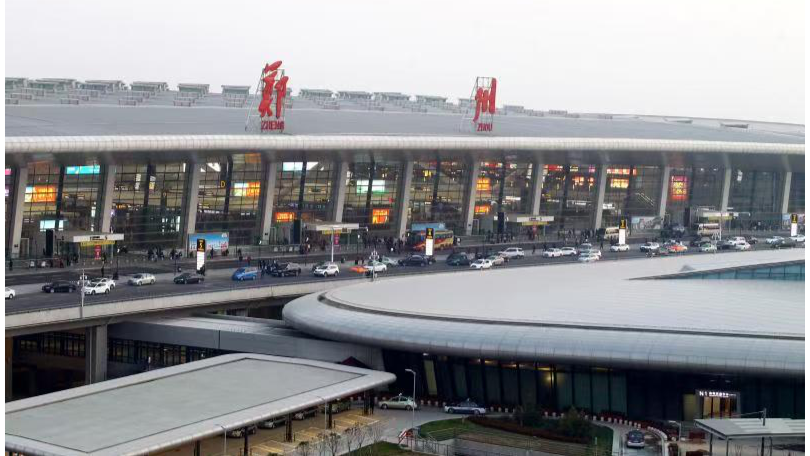 170余航班取消   郑州机场全力应对恶劣天气保航班运行