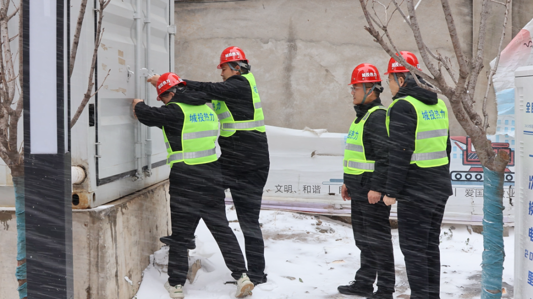 周口城投热力：顶风冒雪 热力人守护暖冬“生命线”
