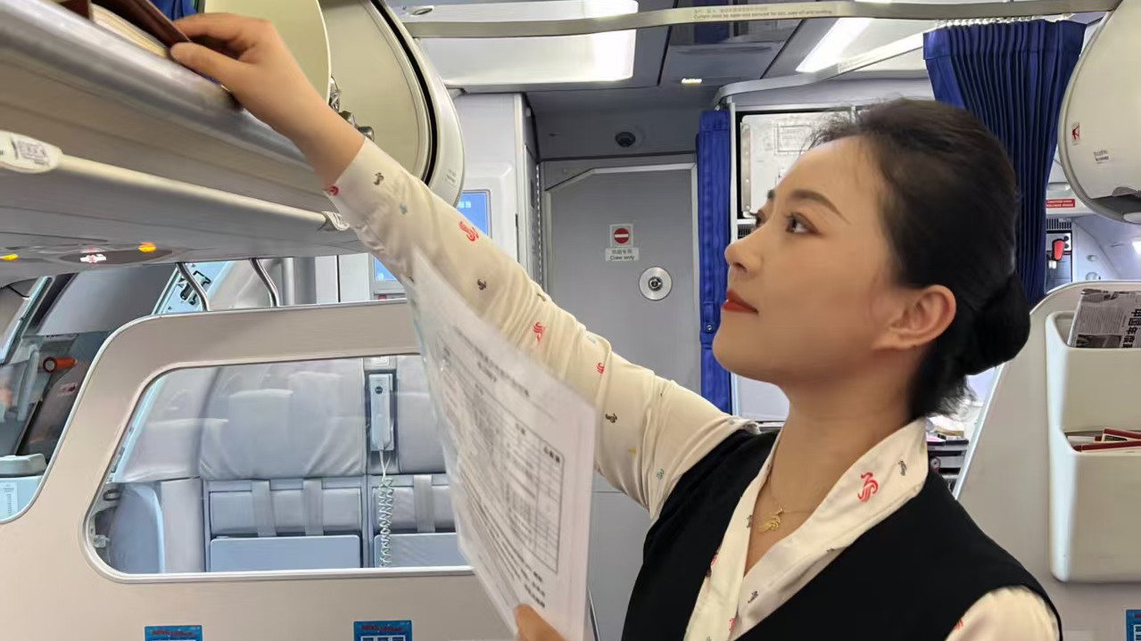 她们追梦圆梦又美又飒｜深航郑州基地女工：岗位闪耀美丽