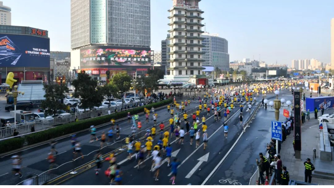郑州入围赛事经济试点，举办多项赛事推动体育消费升级