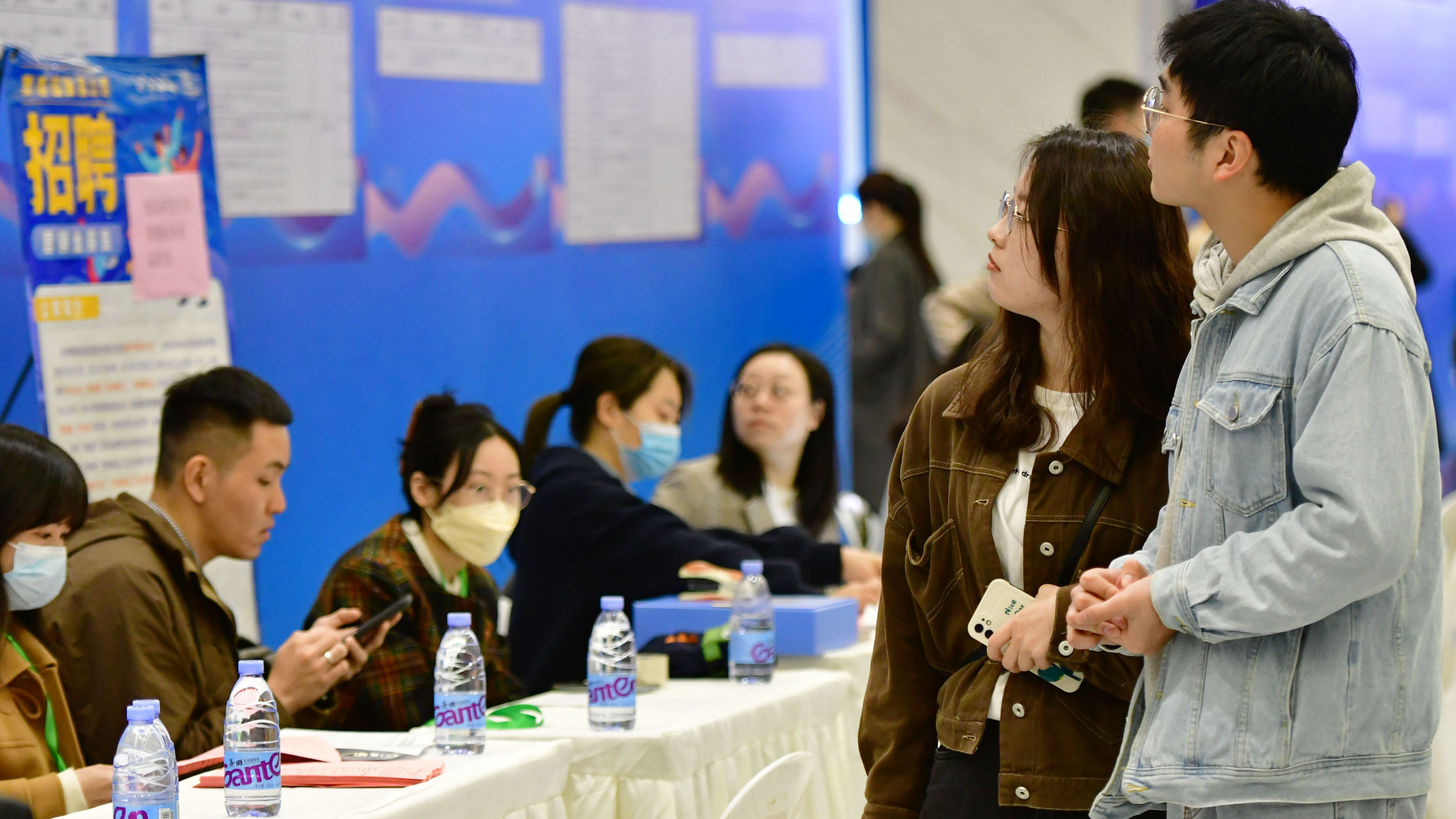 长期失业人员可报！郑州市公园广场事务中心招聘83人！