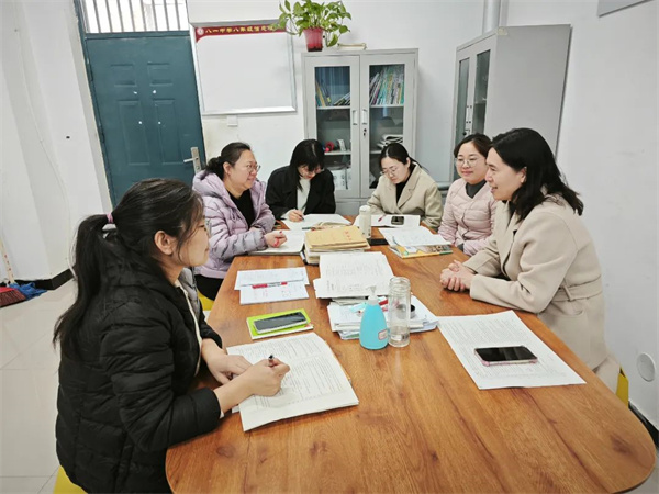 郑州中学八一校区：“英”你而美，“语”你共进