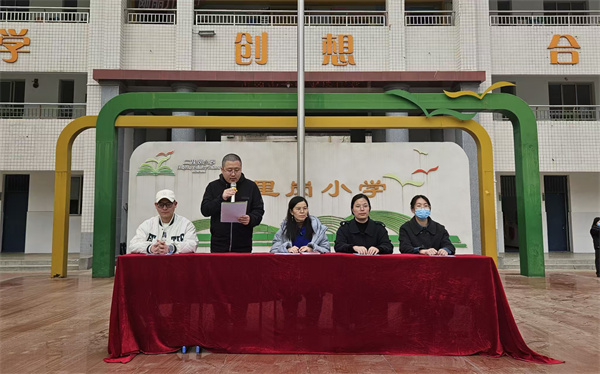 管城区二里岗小学：展少年活力风采 传中华武术精神