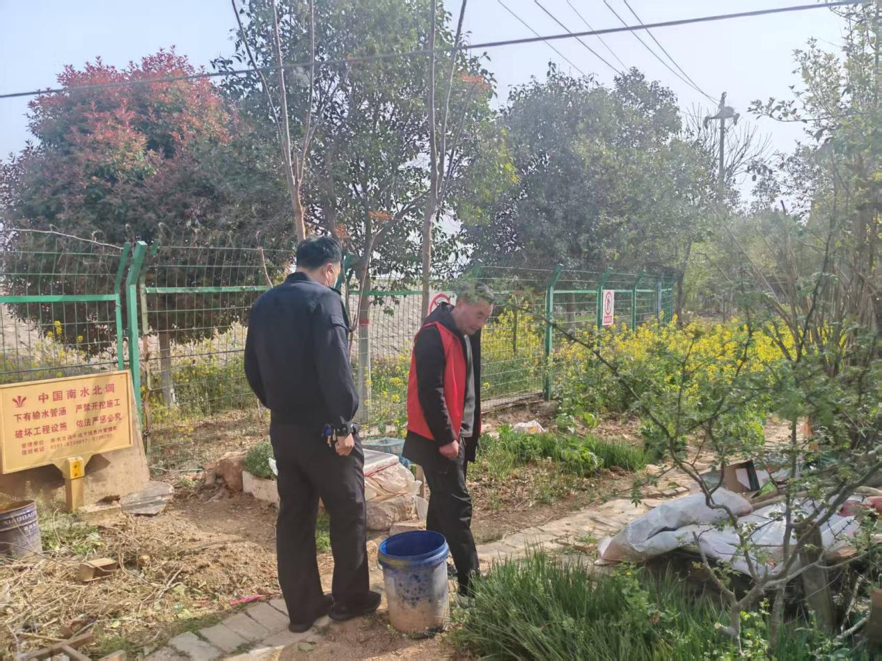 踏查罂粟种植  筑牢社区防火墙