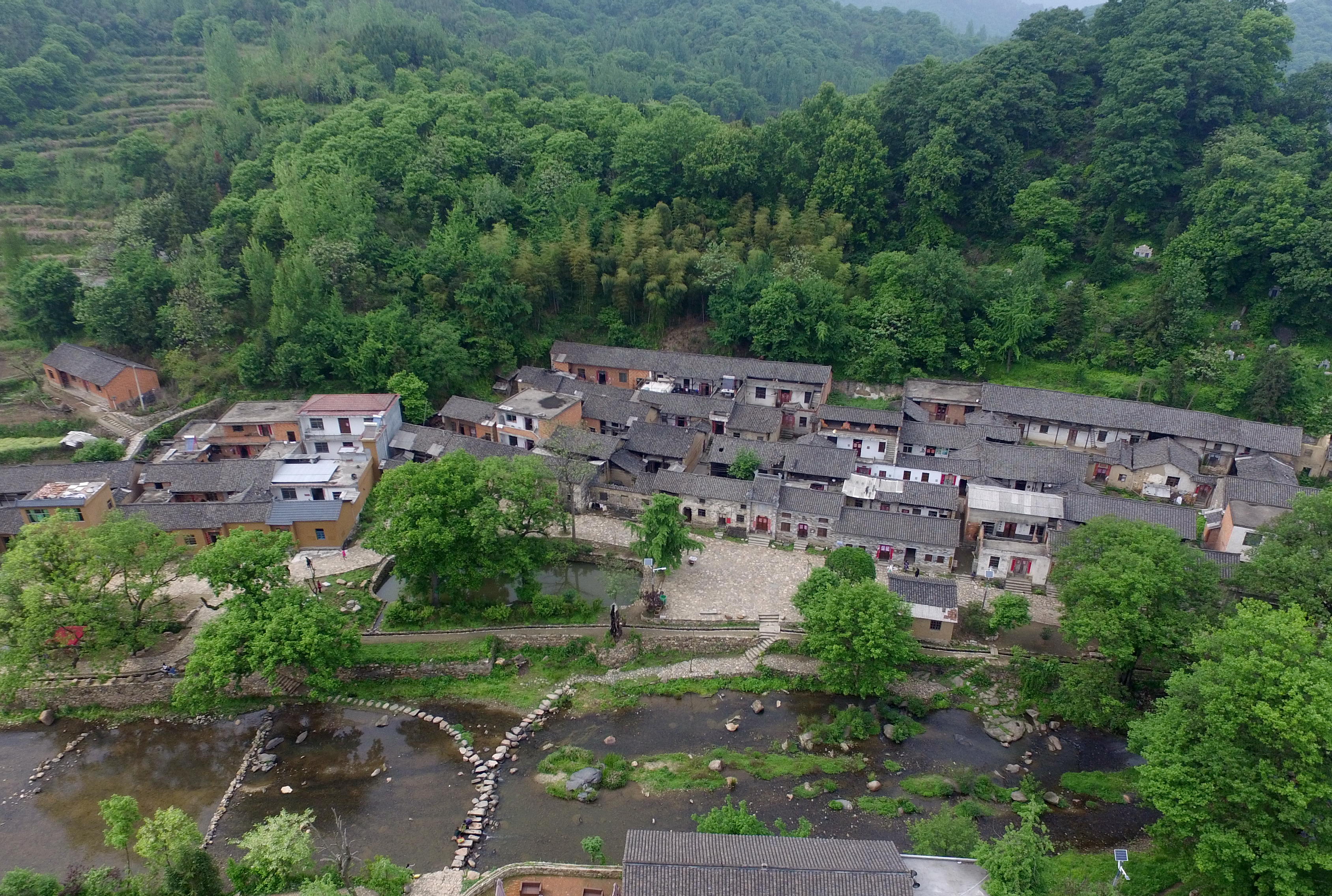 加强河南传统村落集中连片保护利用