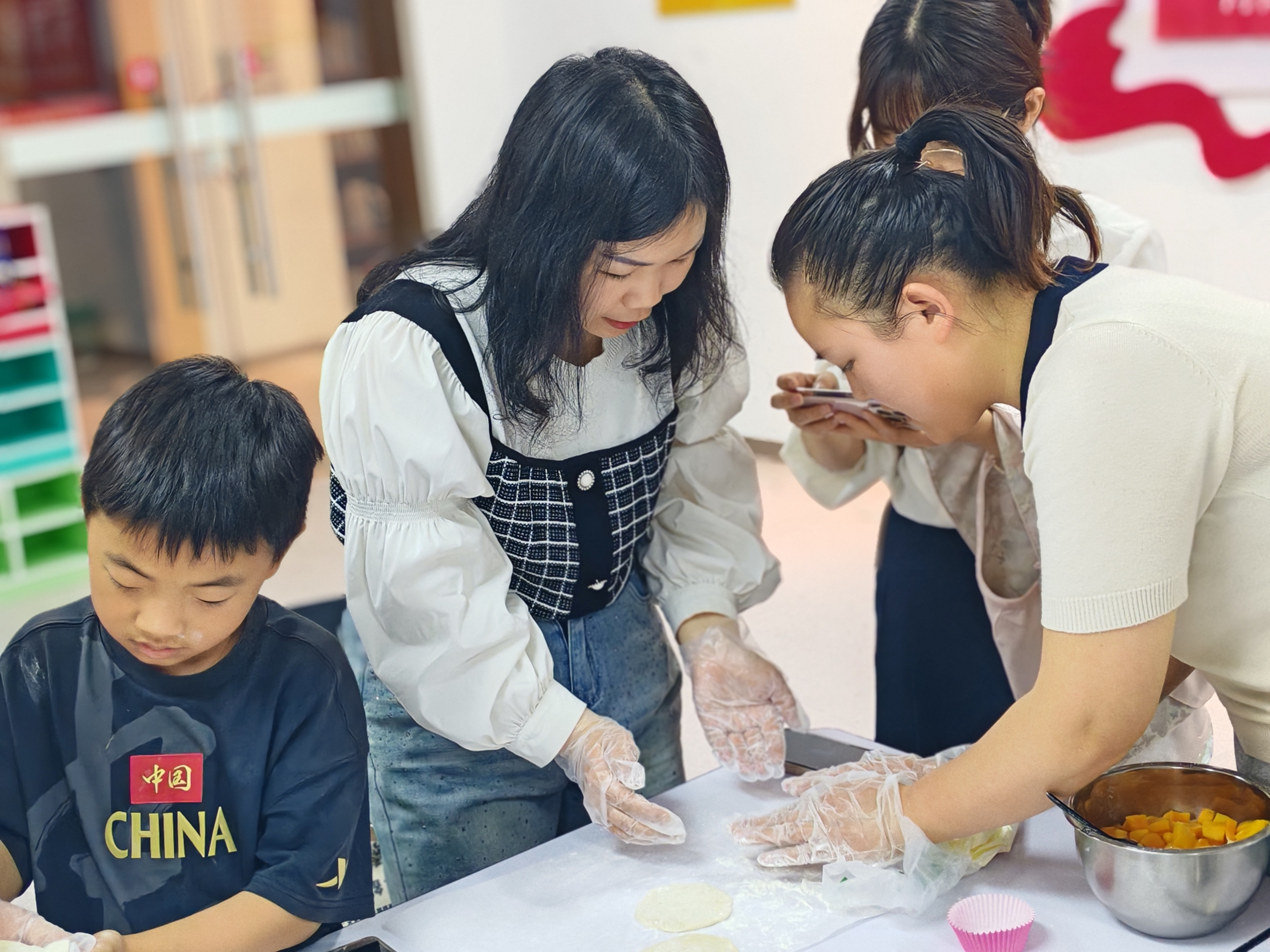 十八里河街道：烘焙技能助就业 巾帼赋能展新姿
