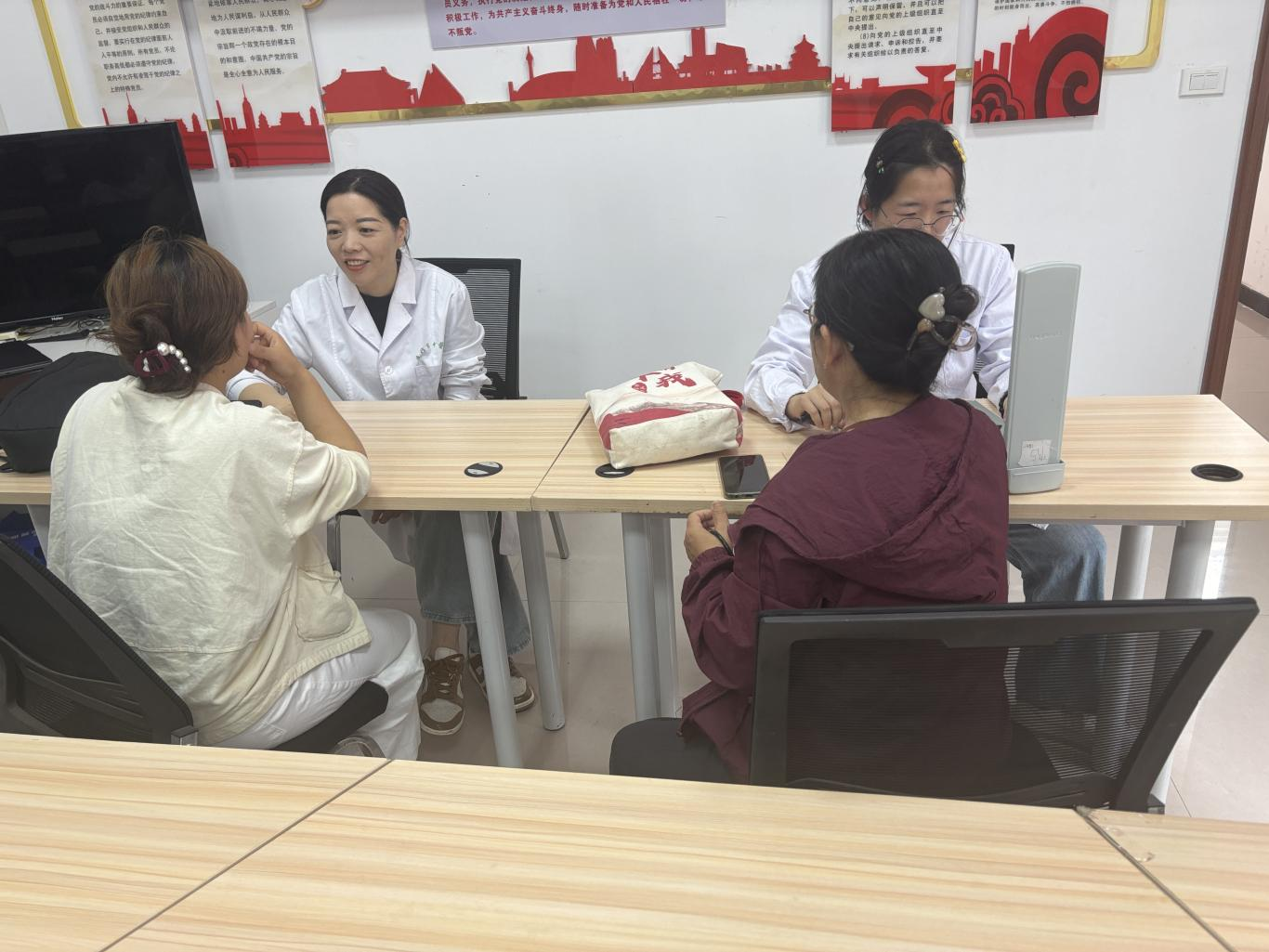 马村街道中兴社区开展中医养生与高血压防治讲座 助力居民健康生活