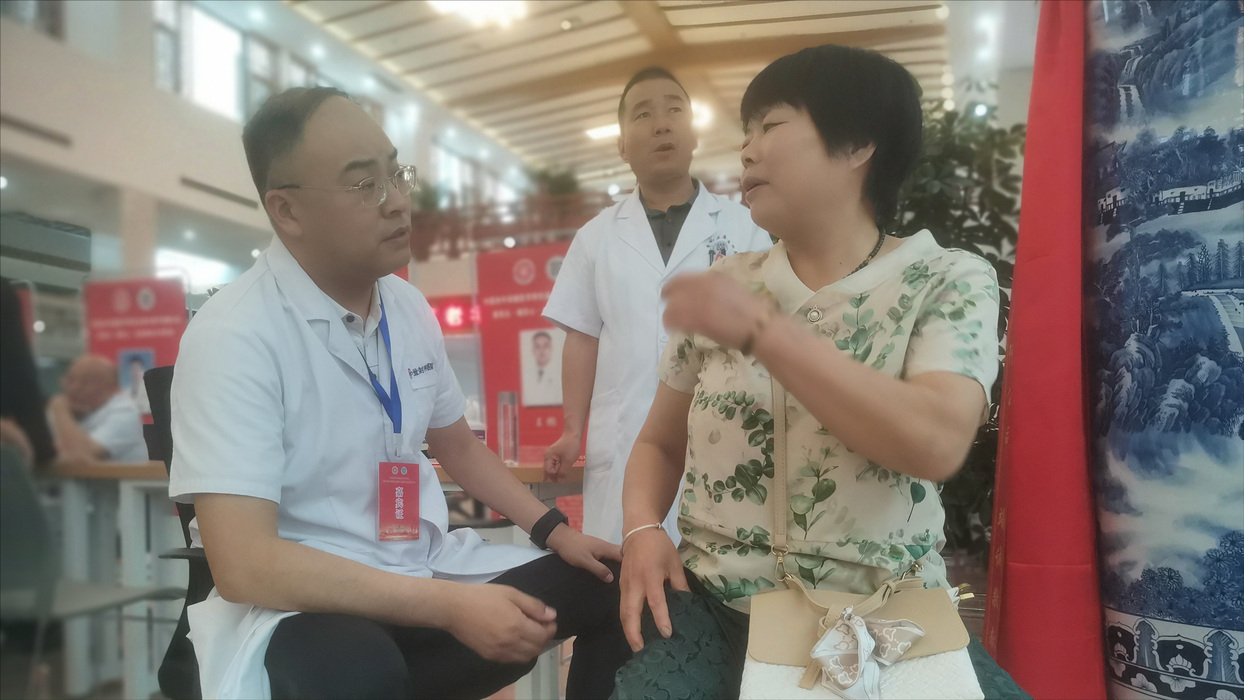 中国老年保健医学研究会在登封举行大型义诊