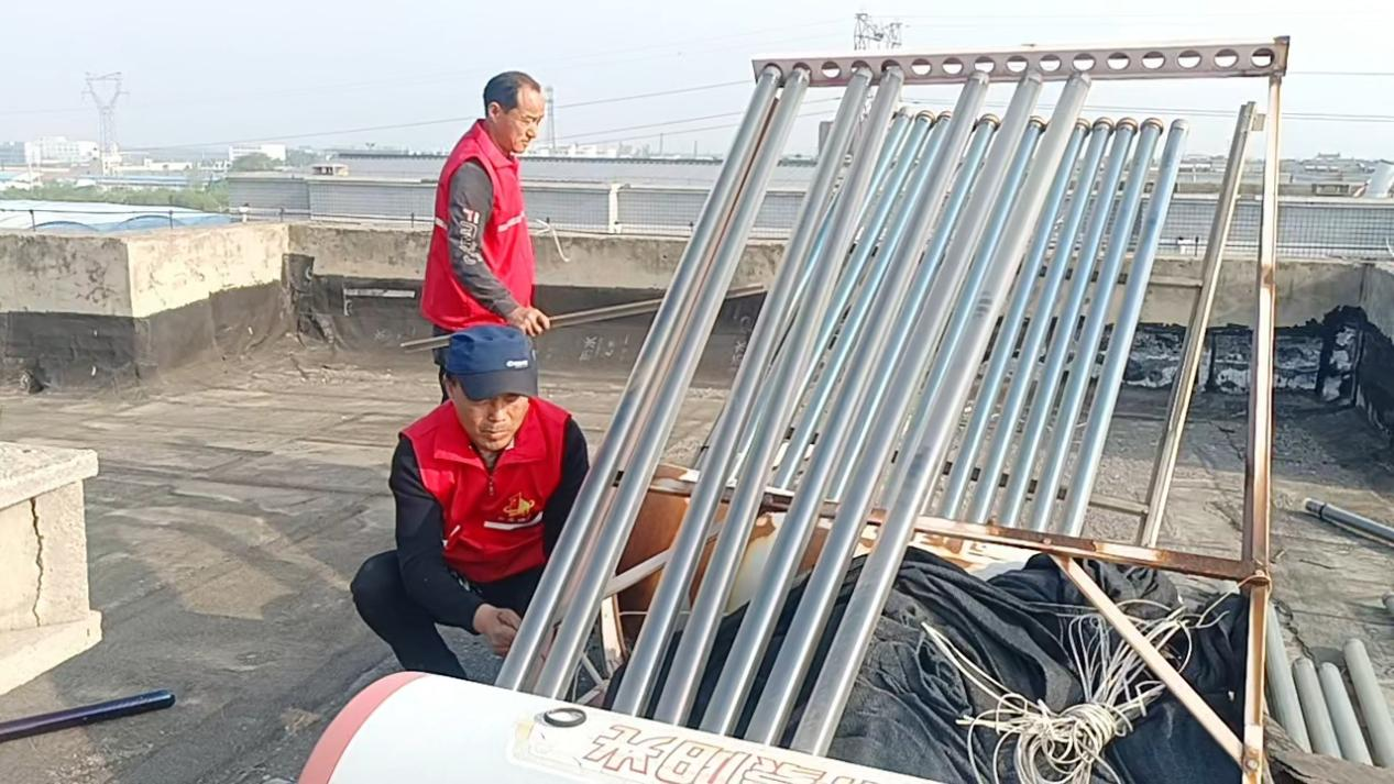筑牢安全防线 守护村民安康