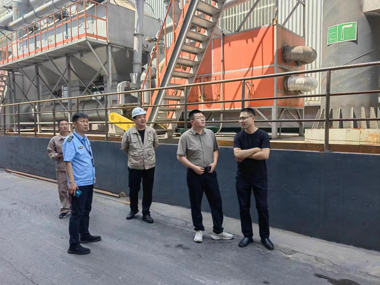 安阳市生态环境局殷都分局组织专家帮扶涉挥发性有机物企业改造提升