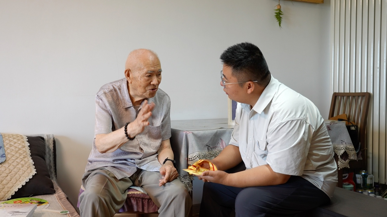 “90”后告訴90后：什么是家國