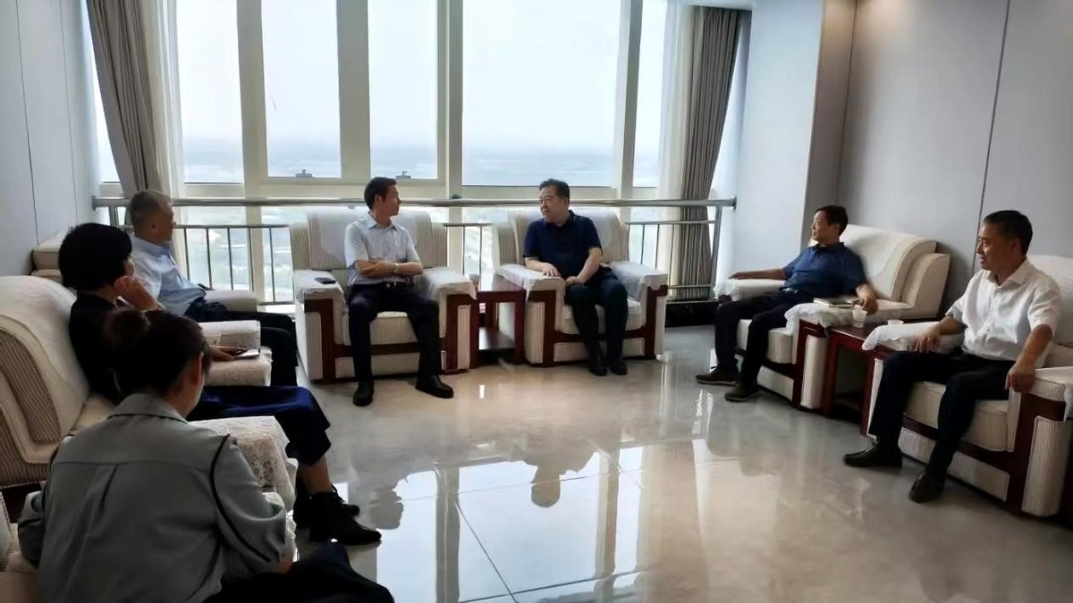 闫廷瑞一行调研高新区慈善工作 共话公益发展助力民生改善