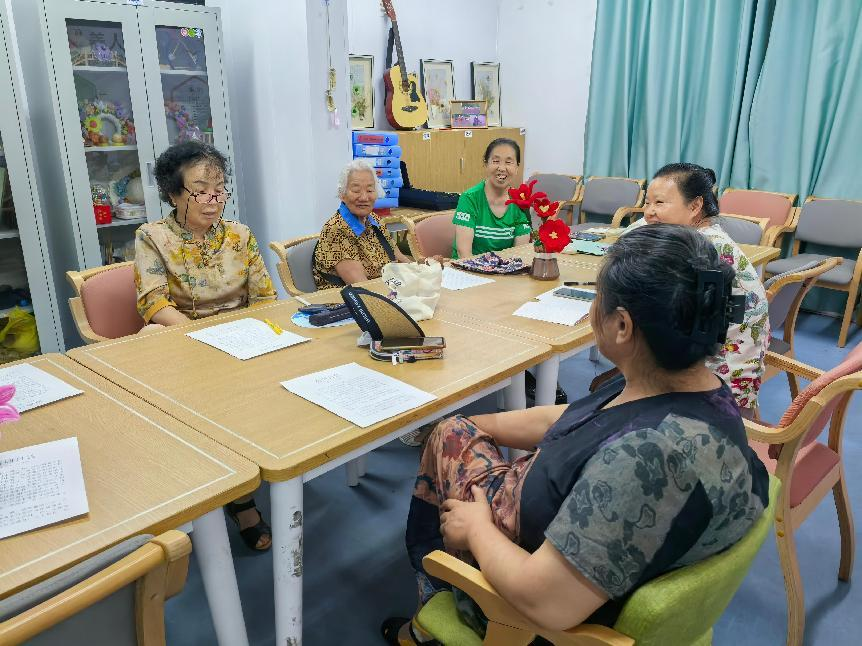 高新区石佛办事处通和社区：走，到社区凉快去