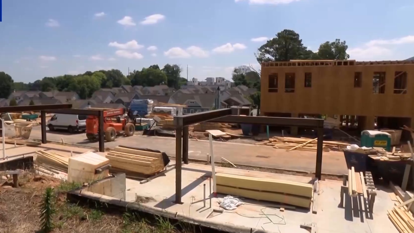 加拿大商会最新报告：关税政策将大幅增加美房屋建造成本