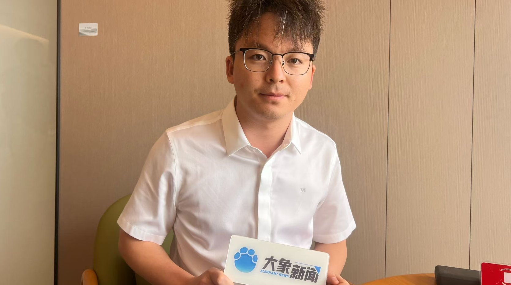 择期宣判！男子成都地铁被诬偷拍案二审 被告两名女生均出庭