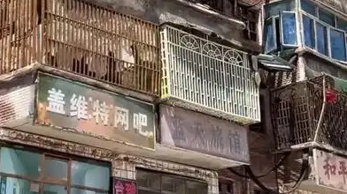 00后小伙做老房子微缩模型年入百万