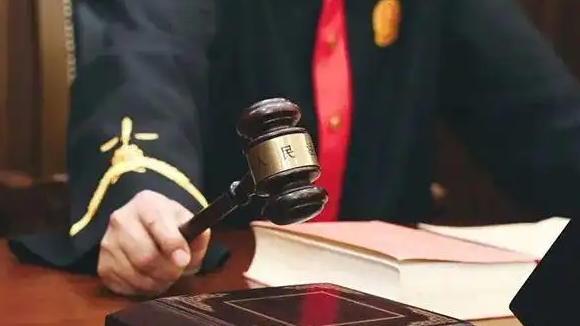 节假日用微信工作算加班吗？法院判了：算加班，该付钱！