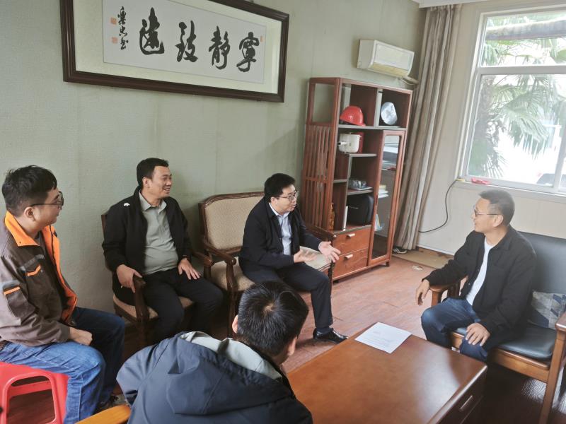 罗山县供电公司：上门走访服务企业客户