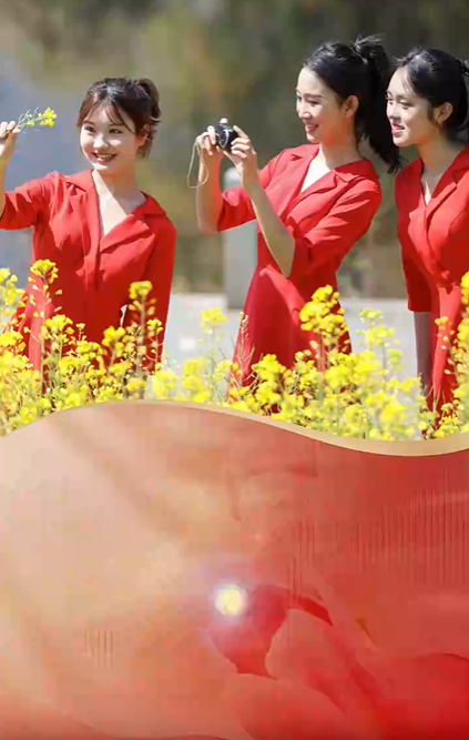 联播+｜弦歌三十载 巾帼谱华章