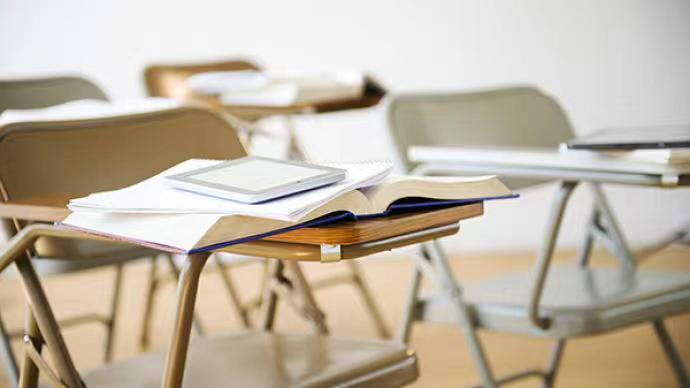 将新时代伟大成就融入思政教育 将新时代伟大成就融入思政教育