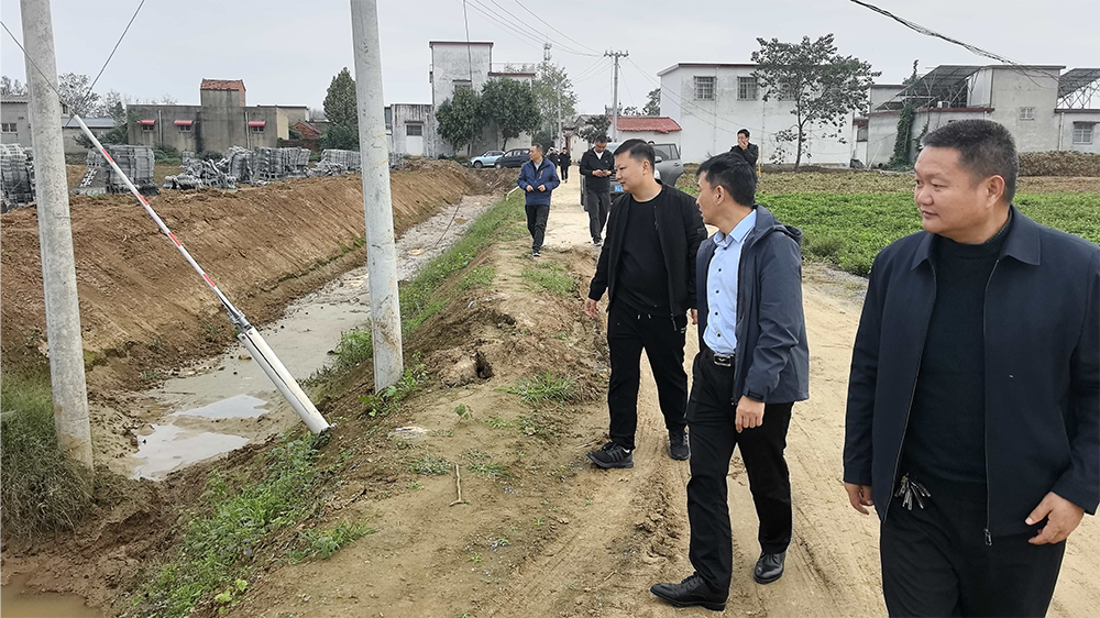 省水利厅到确山调研指导水利发展资金项目