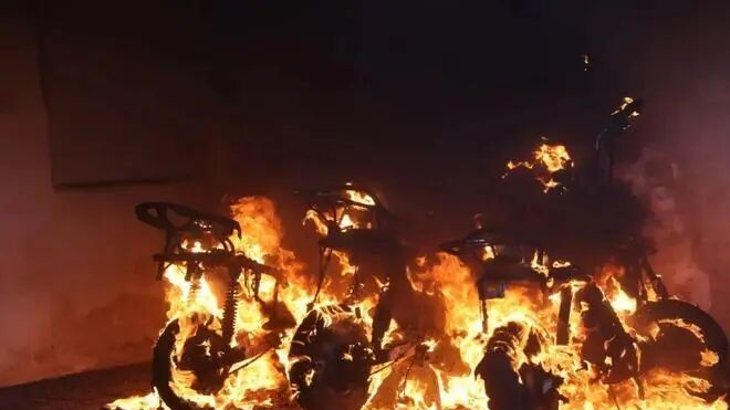 仅仅30秒，男子全身烧伤90%！别再这样充电