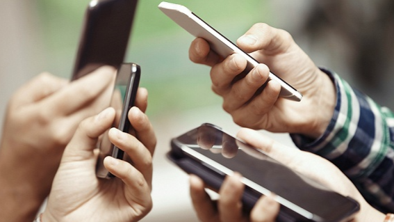 尾号8888888手机号，拍出127.7万元