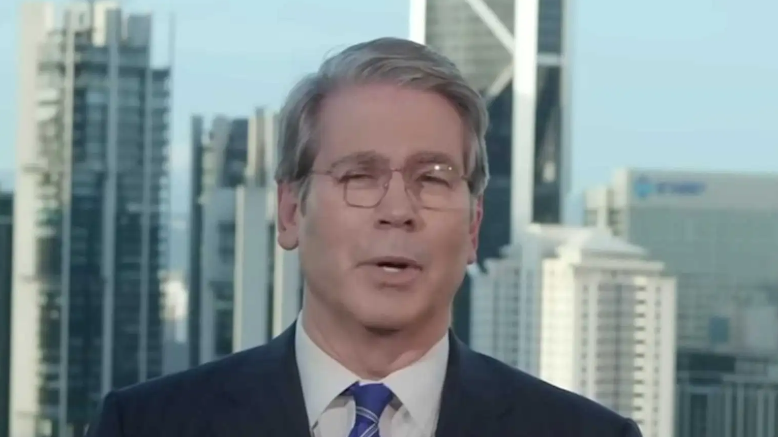 美财长：美军下月中旬将无饷可领 美政府停摆侵蚀经济