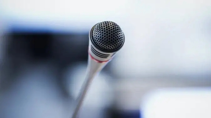 习近平同芬兰总统斯图布就中芬建交75周年互致贺电