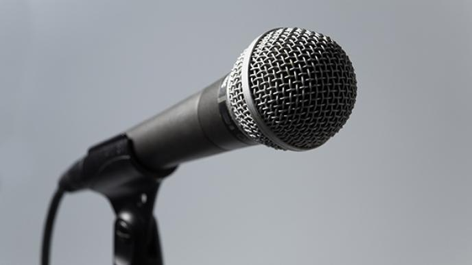 习近平出席亚太经合组织第三十二次领导人非正式会议并发表重要讲话