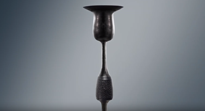 国宝时刻·蛋壳黑陶高柄杯