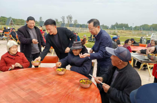 商丘城乡一体化示范区丨重阳助餐暖人心 孝善食堂传美德