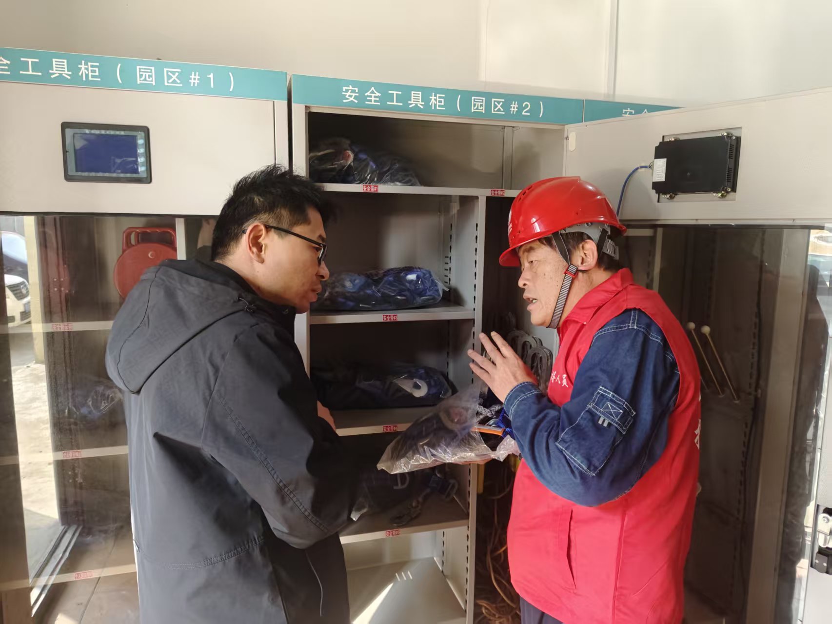 新蔡县公司：严检细查筑防线 护航冬季电网安全