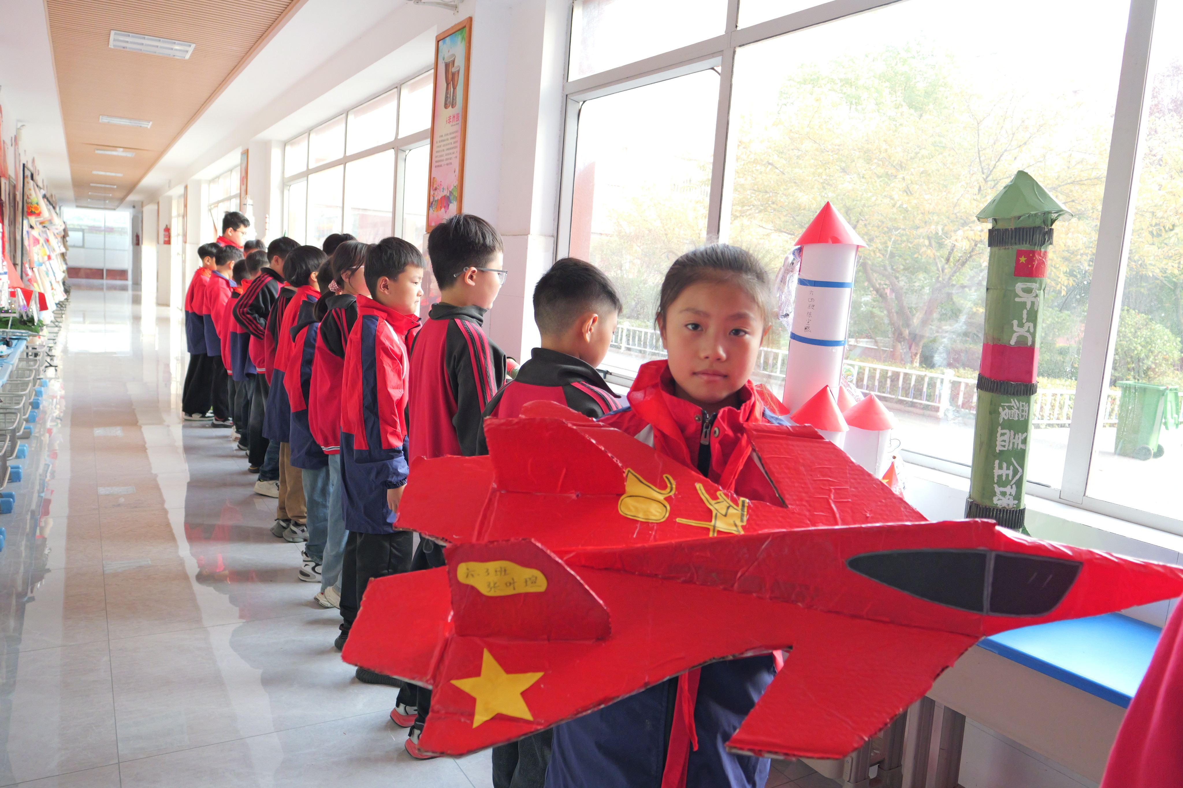 永城五小学生巧手造“军工” 童心筑梦国防科技