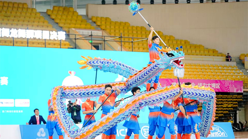 平顶山学院舞龙队夺得全运会银牌
