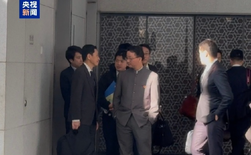 日本外务省官员离开中国外交部，面对媒体提问未给出任何表态