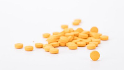 睡不着，吃片褪黑素就能解决？