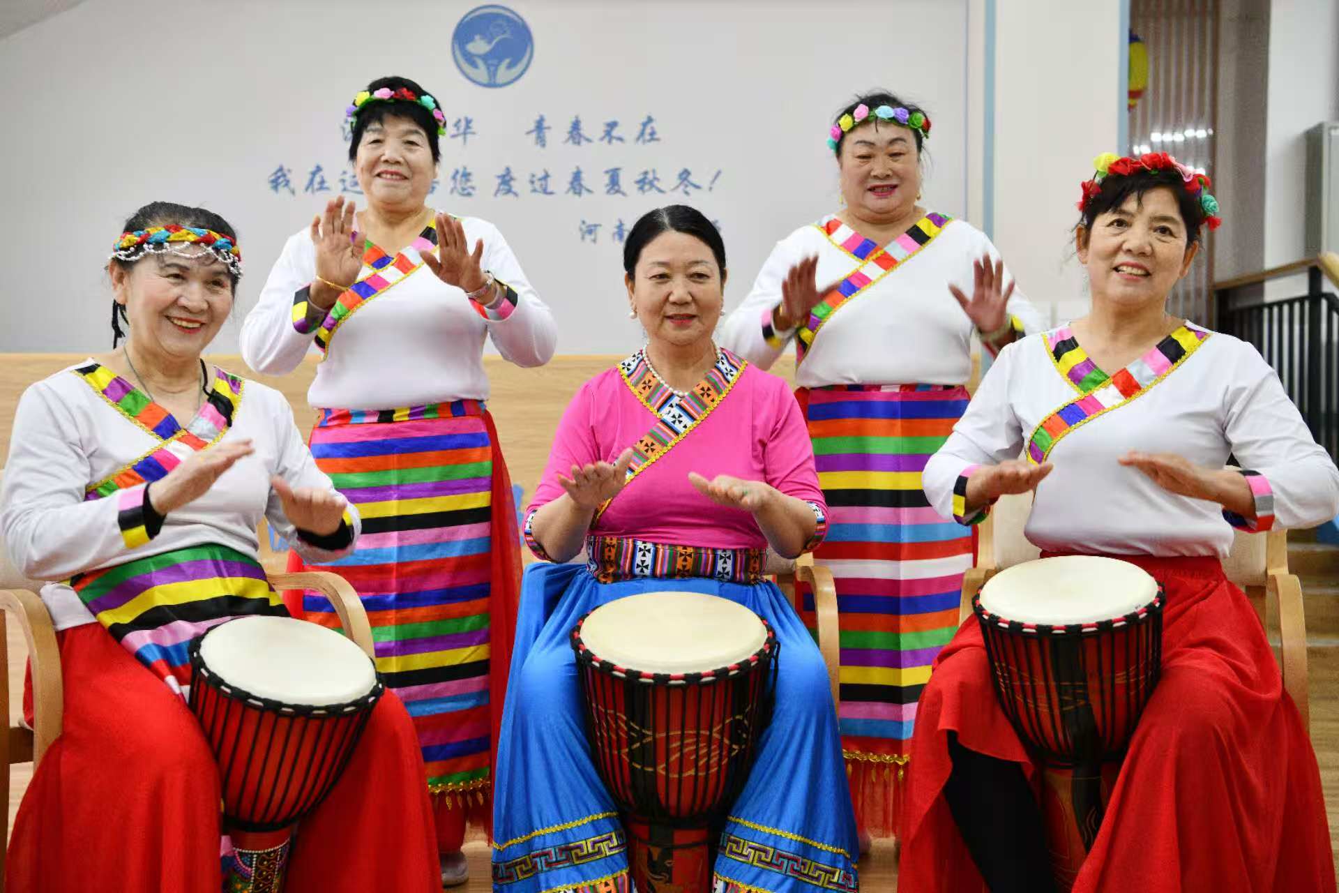 平顶山市首家社区老年大学成银龄“家门口”求知乐园