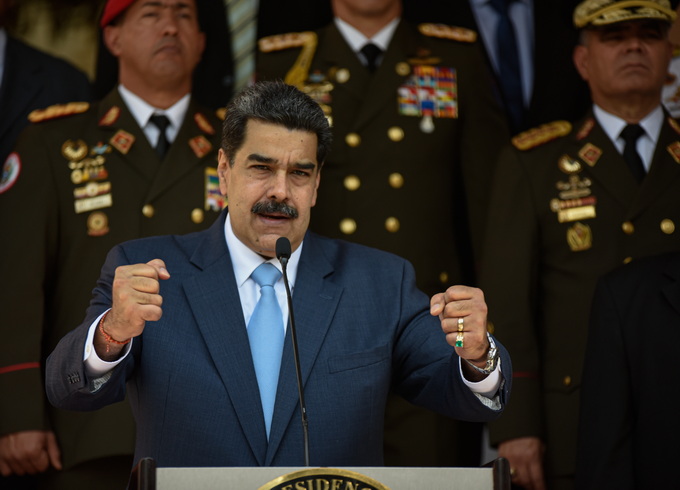 美军压境，委内瑞拉总统大跳热舞呼吁和平