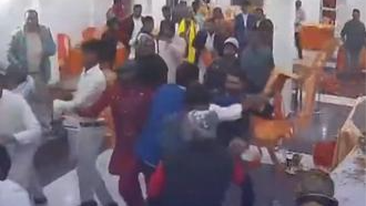 印度一场婚礼因甜品供应不足爆发冲突，现场椅子、拳脚齐飞