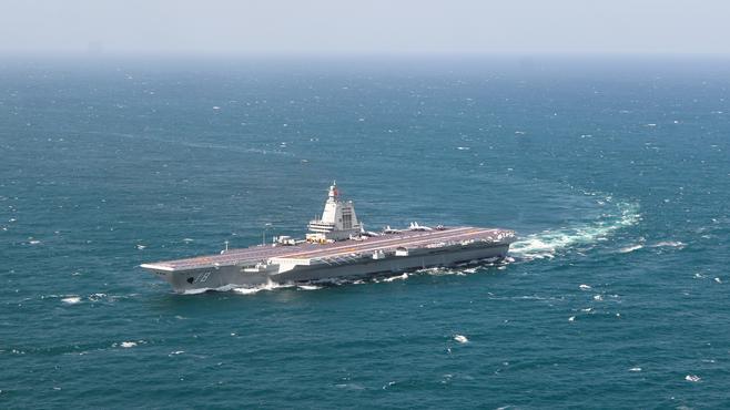 日本“碰瓷”监控+舆论抹黑 中国海军应对游刃有余！