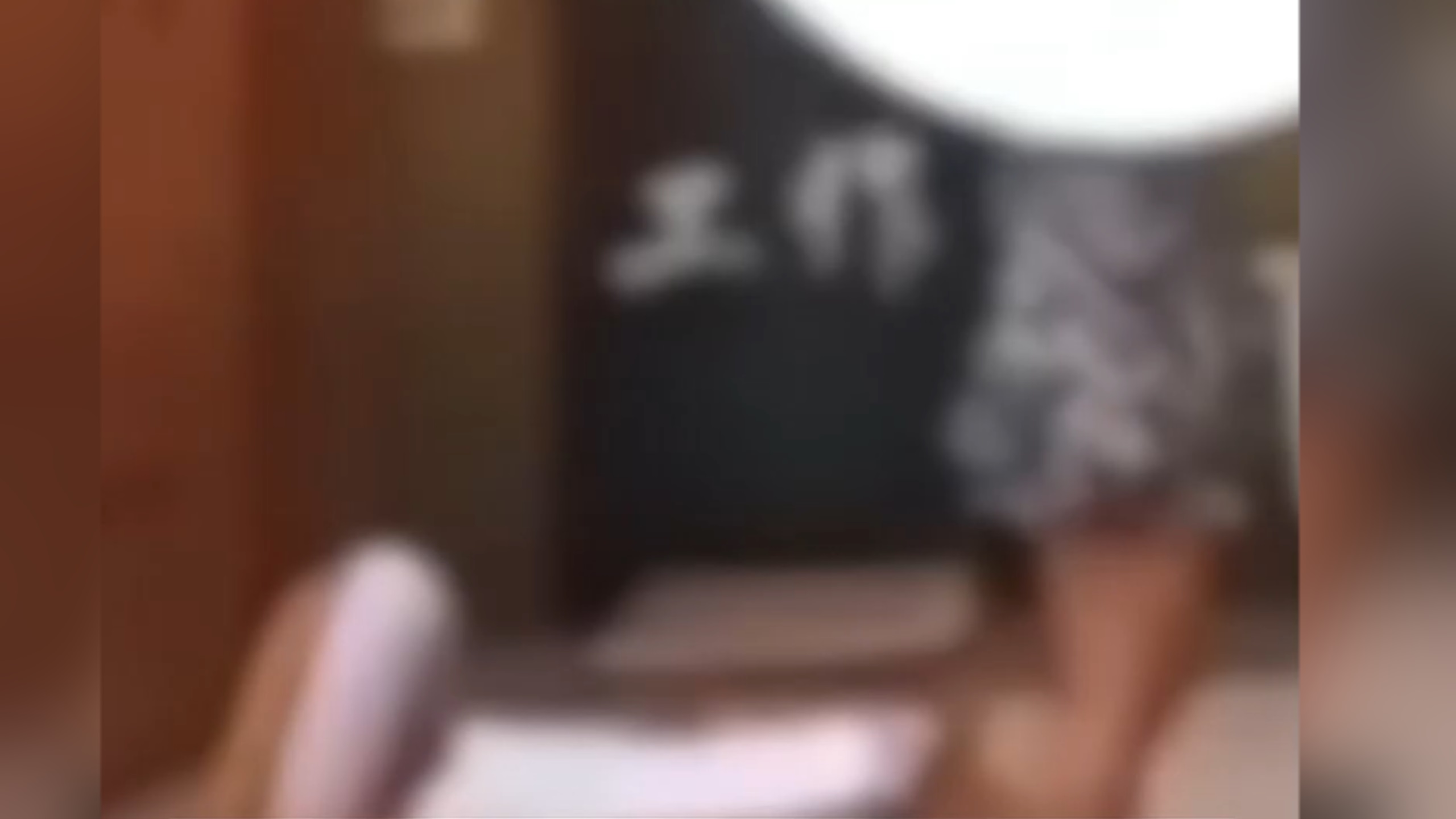 男子伙同女友偷拍温泉宾馆女宾区 律师：最高可获刑十年以上