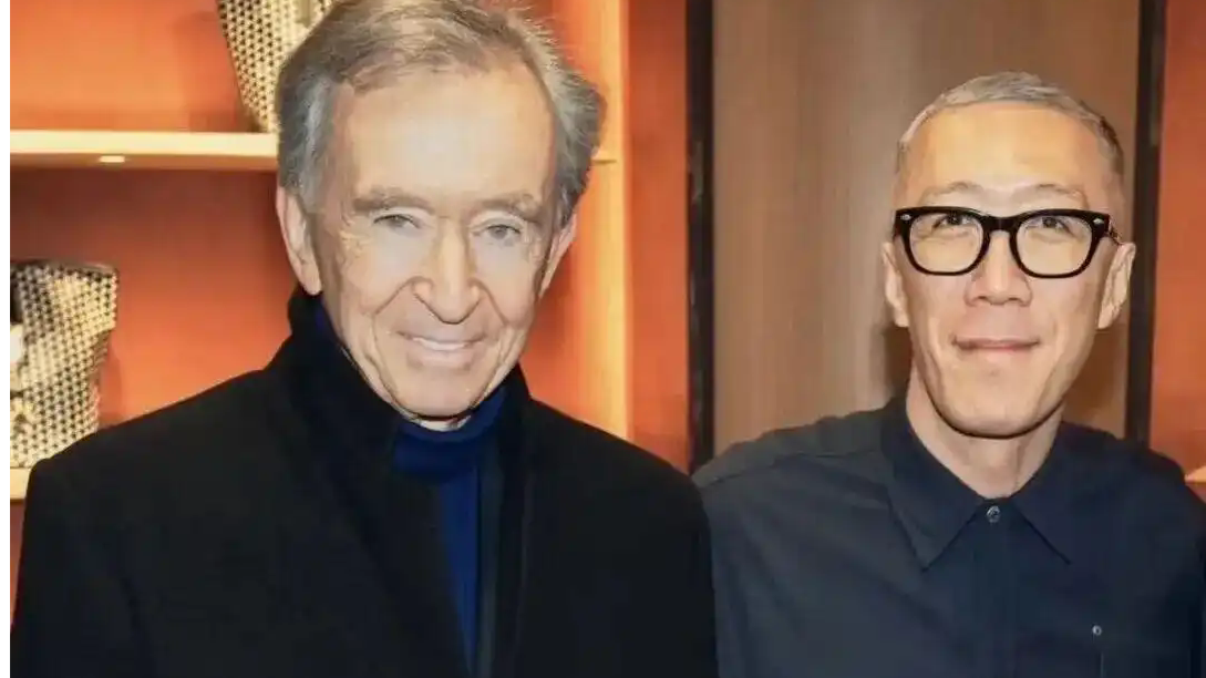 LV高管加入泡泡玛特