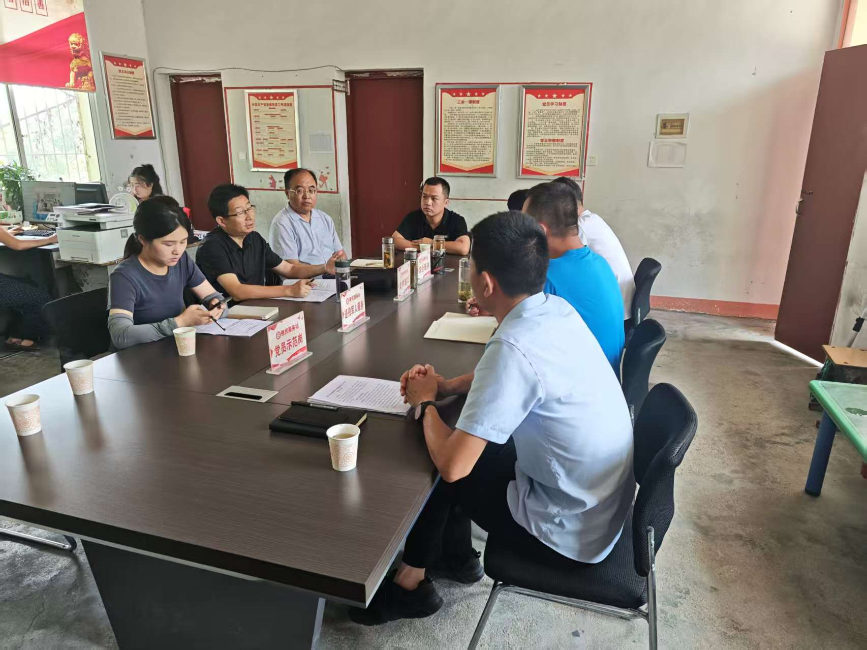 罗山县两家茶企获信阳毛尖地理标志使用授权