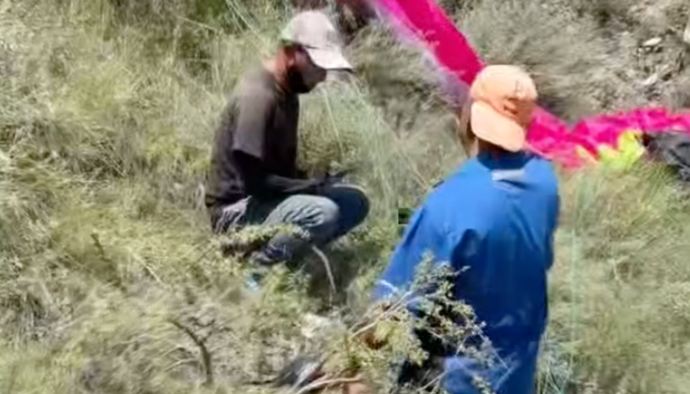 六旬老人训练滑翔伞坠亡女儿发声：曾签“生死状”