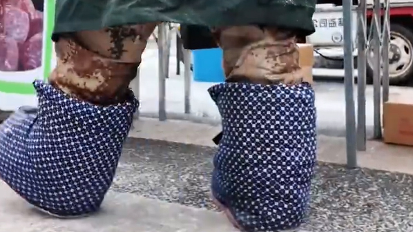 黑河早市人脚一双100码大鞋以适应极寒环境