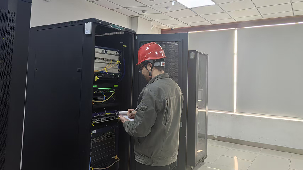 国网确山县供电公司：开展机房巡检推动运维精细化