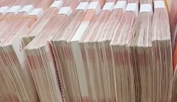 老人不知儿子离婚误将20万元赠儿媳