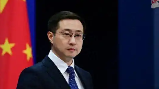 特朗普称格陵兰岛“到处都是中国船只”，外交部驳斥