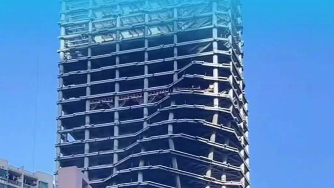 超震撼！深圳这座大楼竟然扭起来了